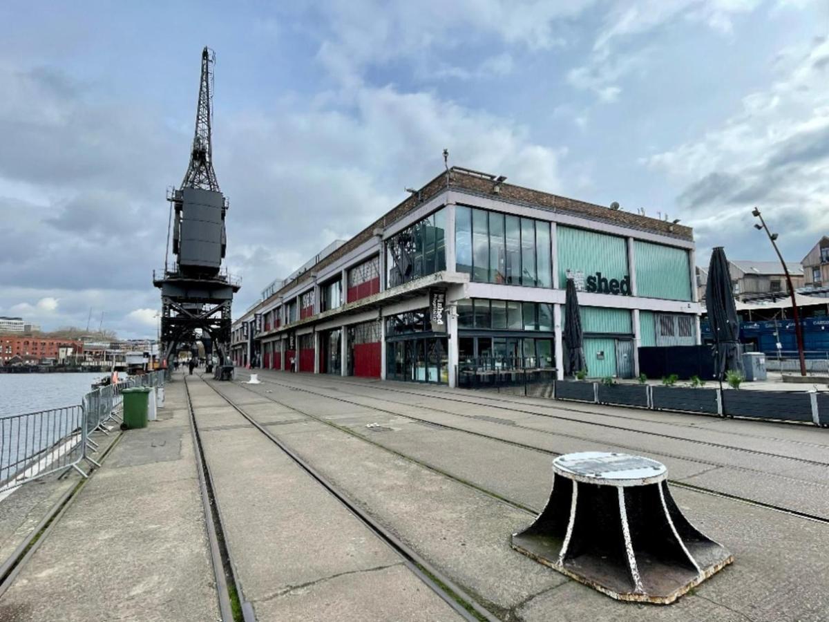 Stunning 2-Bed Apartment In Bristol With Parking Εξωτερικό φωτογραφία
